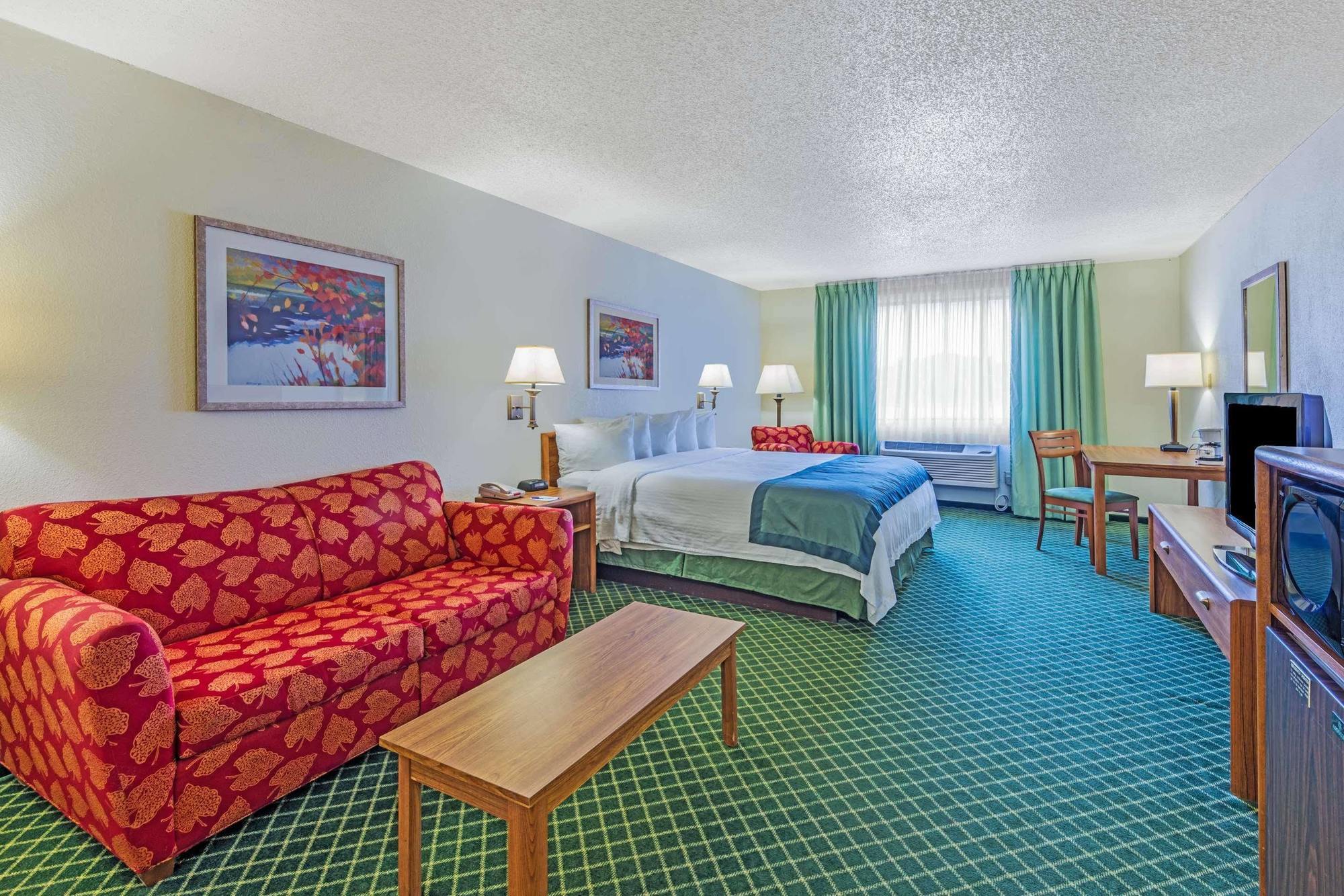Hotel Baymont By Wyndham Salina Exterior foto